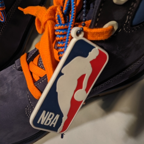 TIMBERLAND NBA NEW YORK KNICKS BOOTS - Picture 7 of 8